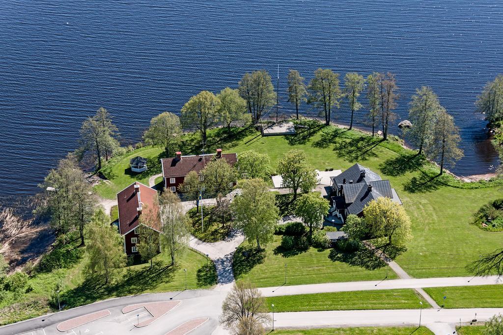 Hotell Groenfeltsgarden Karlskoga Exterior photo