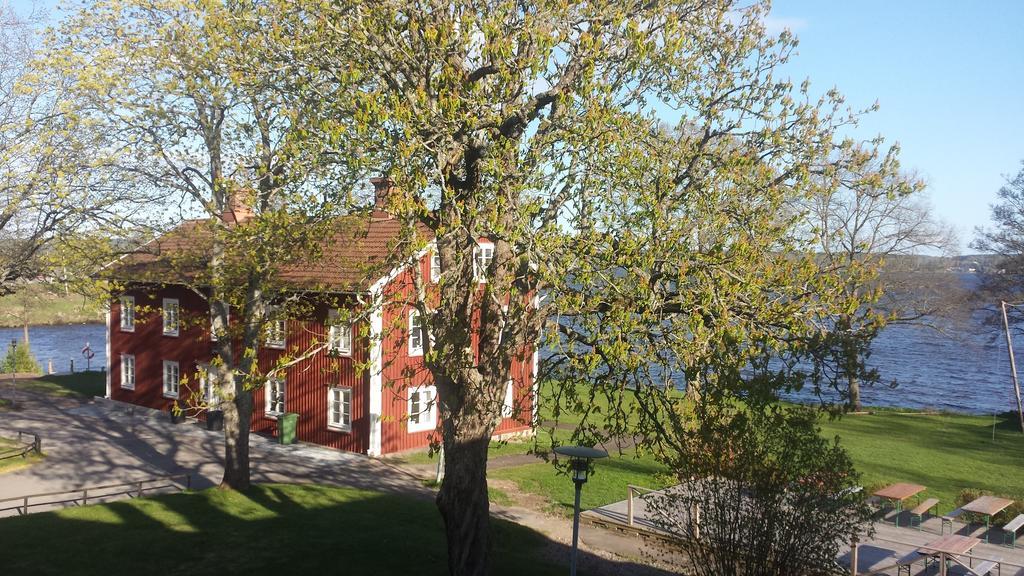 Hotell Groenfeltsgarden Karlskoga Exterior photo