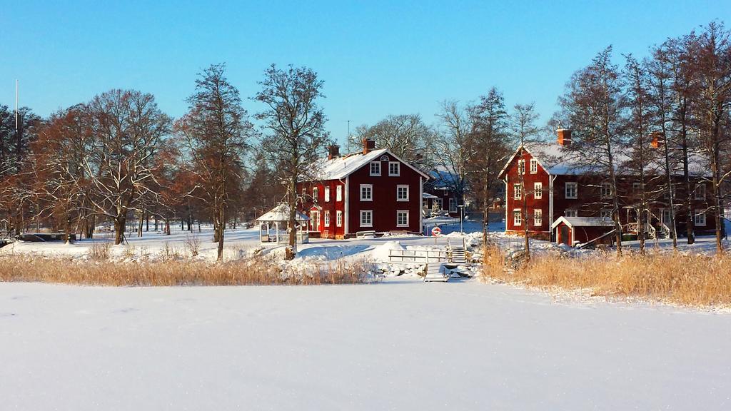 Hotell Groenfeltsgarden Karlskoga Exterior photo